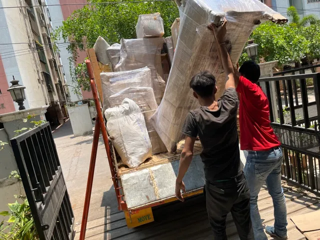 MR Safe Reliable Logistics and packers - 2