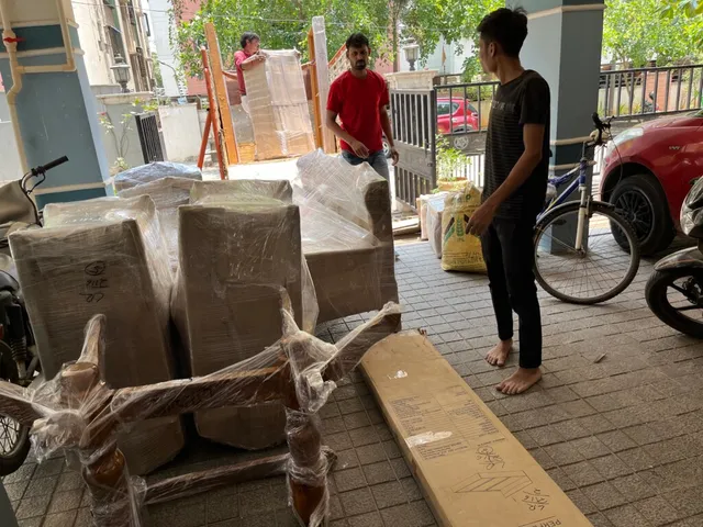 MR Safe Reliable Logistics and packers - 5