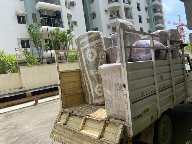 MR Safe Reliable Logistics and packers - 7