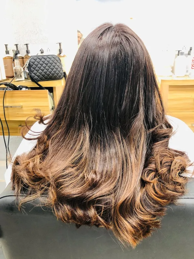 Emmiko Salon | Hair Coloring & Smoothening | Keratin | Best Makeup In Gurgaon - 4