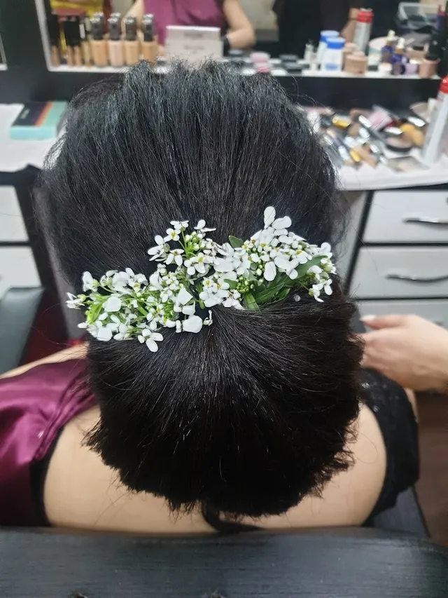 Allure Studio By Tanisha - Best Beauty salon in Sector 7 Gurgaon - 3