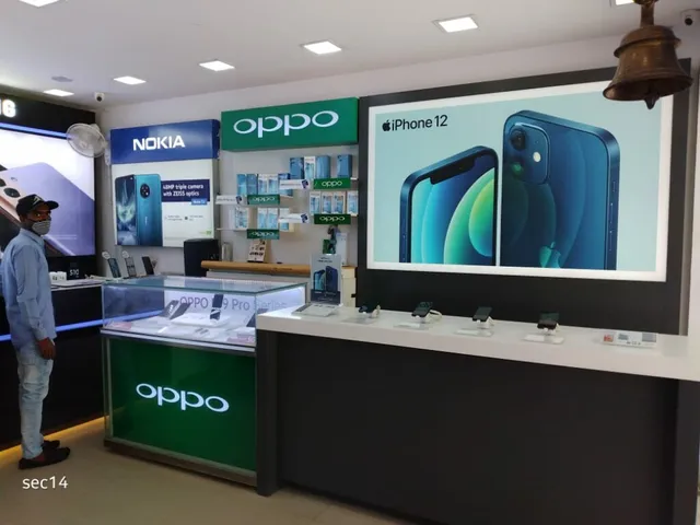 Spice Communications mobile shop (apple products store) - 4