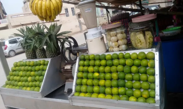 ABDUL KADIR WARSI JUICE SHOP - 5