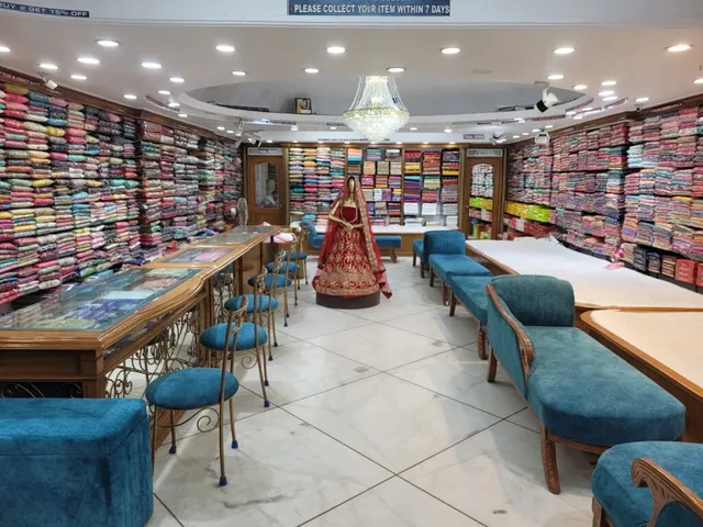 TRIBHUVAN FAMILY STORE-Sarees Showroom in Gurgaon,Garments Showroom in Gurgaon,Kids Store in Gurgaon - 6