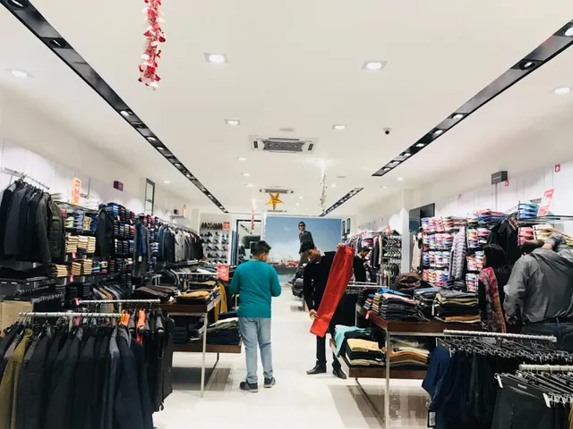 Blackberrys Factory outlet Sector 14 Gurgaon - 6