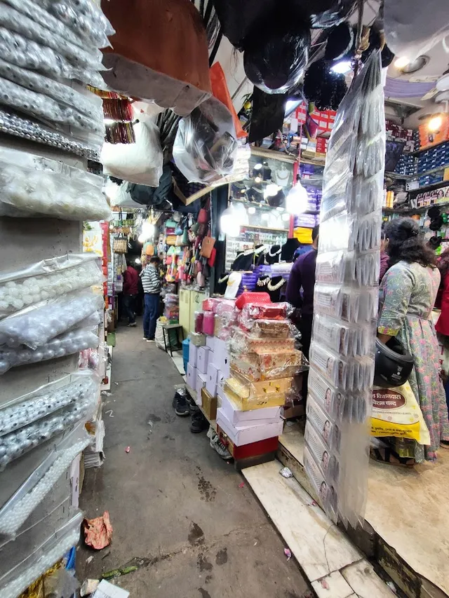 SHREE GIRIRAJ JEWELLERS-Jewellery Showrooms in Gurgaon - 5