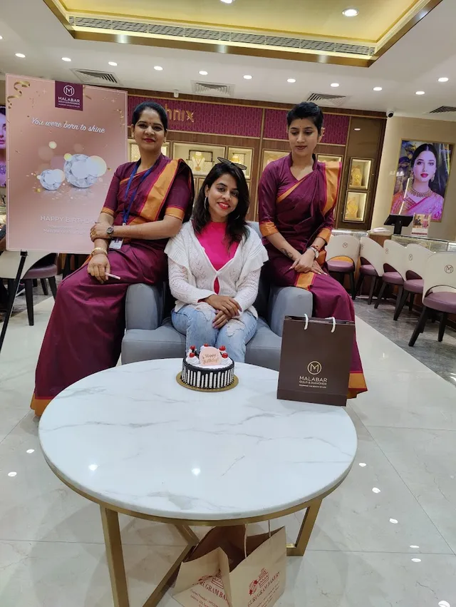 Malabar Gold and Diamonds - MG Road - Gurugram - 4