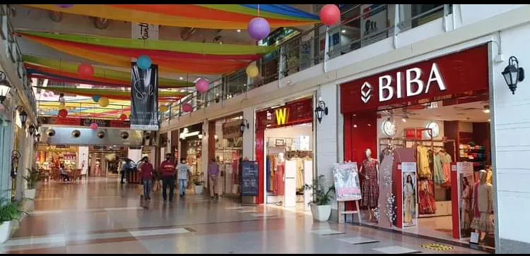 MGF Metropolitan Mall