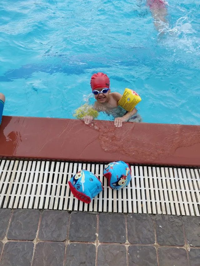 Huda Gymkhana Club Swimming Pool - 4