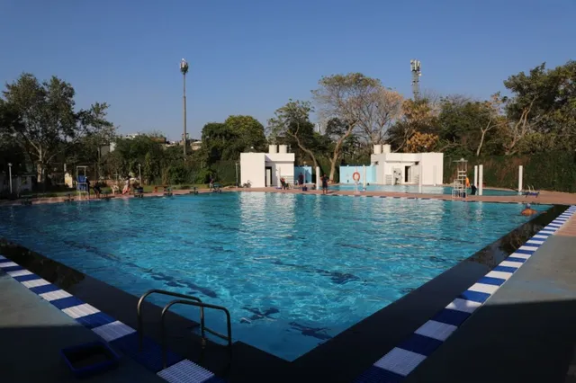 Huda Gymkhana Club Swimming Pool - 6