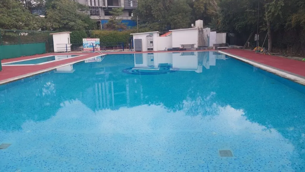 Swimming classes, PSA