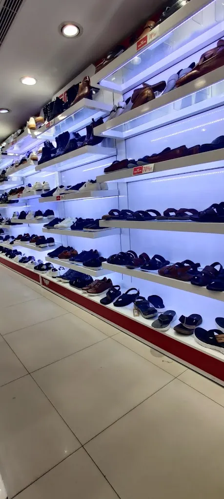 Hush Puppies, MGF Metropolitan Mall