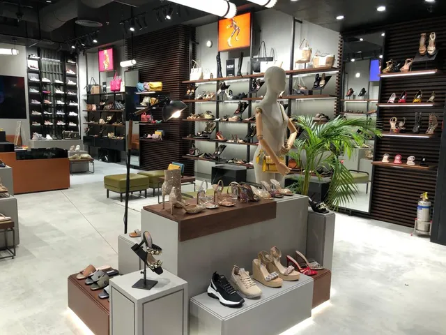 Steve Madden Gurgaon - 2