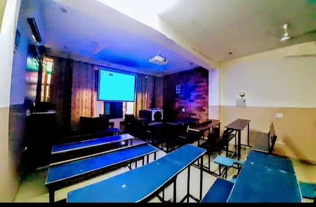 Sanchay Coaching Centre | Best Coaching in Gurugram Near Me | Classes 9-12 Tuitions | JEE, NEET & CBSE Board | PCM Coaching - 3