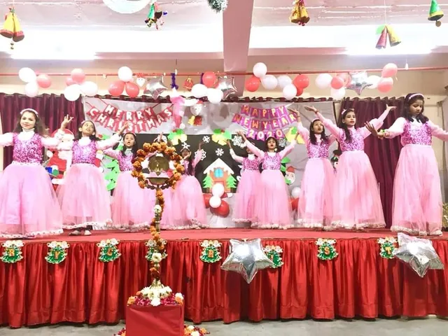 Fancy Dress : Crazy Frog - 4