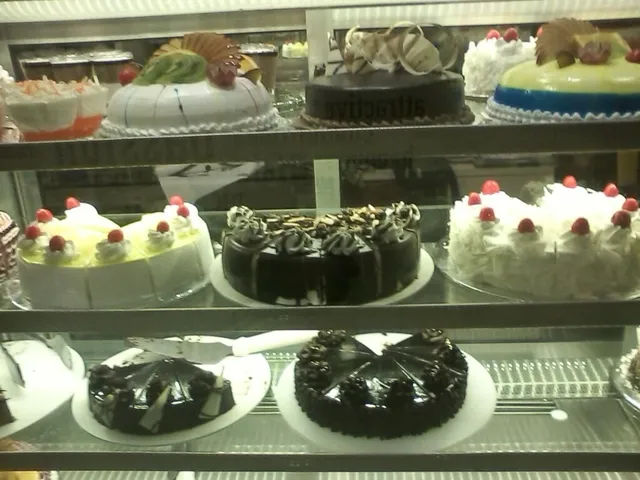 CAKE LEELA (SUN-N-DIP) - 5