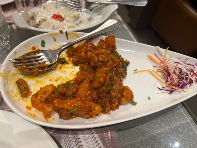 Hotel Utsav - Pure Veg Restaurant - 3