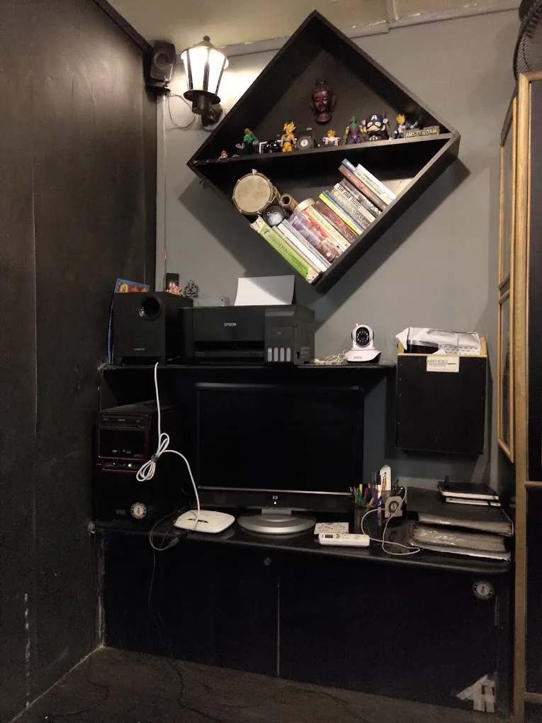 Naughty Needles Tattoo Studio