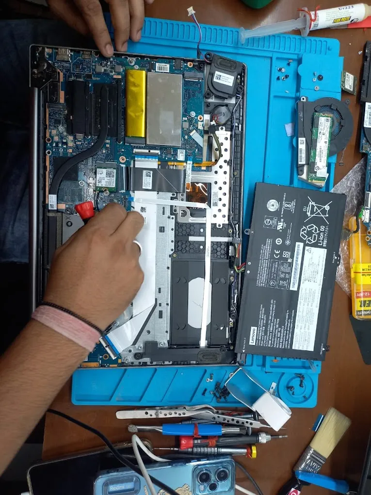 computer and Laptop Repair Zone Service Center