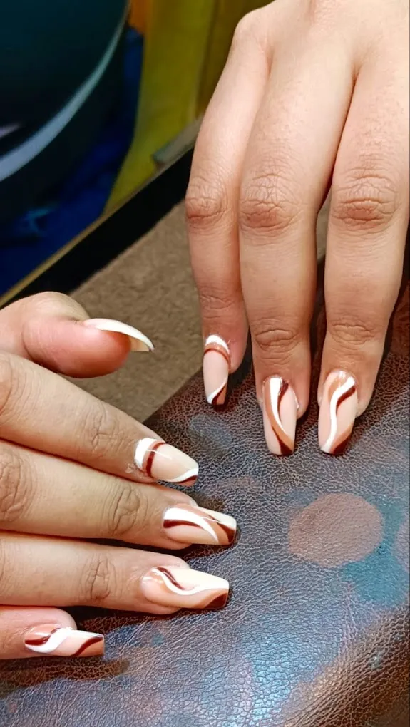 Estique Salon & Spa - 2