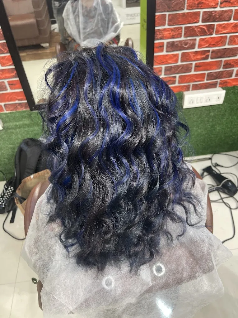 Ashraf Scissors Salon