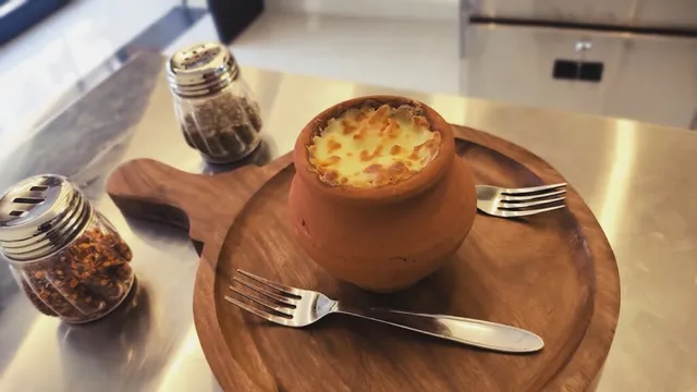 Saras Juice Cafe - 4