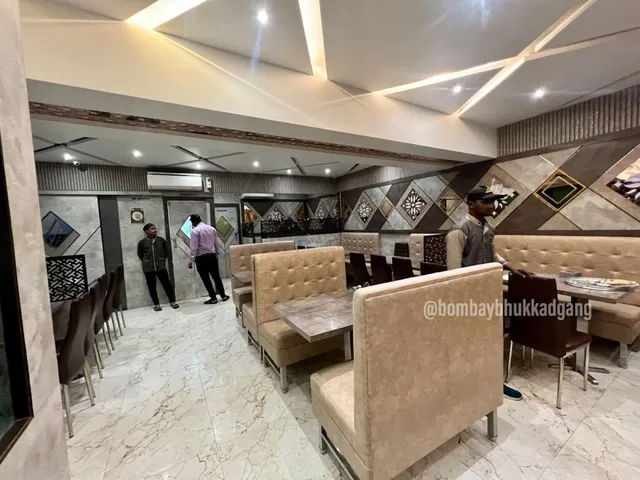 Maaz Inn Family Restaurant - 3