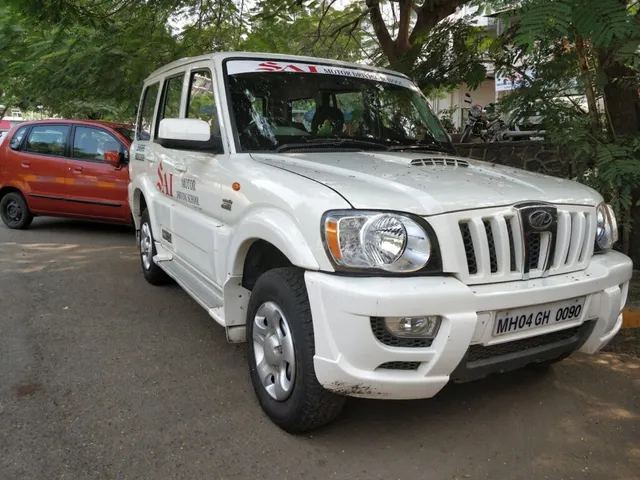 Saai Motor Driving School - 2