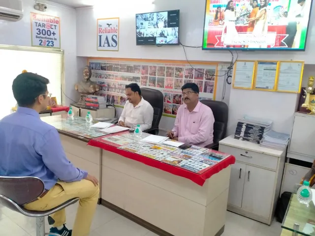 Reliable Academy: UPSC, MPSC, SSC,STAFF SELECTION, Banking, RBI ,SBI, IBPS ,NDA, CDS, Railway, Coaching Classes in Thane - 2