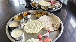 Gayatri Bhojnalaya - 4