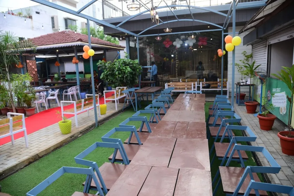 UTTARAYAN Pure Veg Restaurant