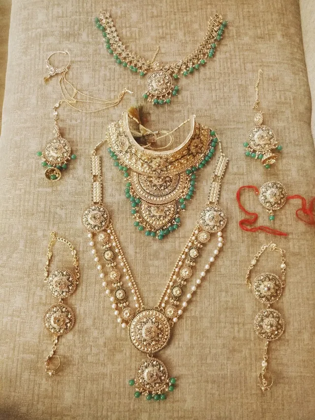 Color Salon - Expert Bridal Makeup Artist | Skin, Hair, and Beauty Services in Nagpur - 2