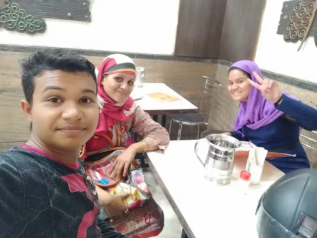 Sangam Saoji Veg And Non Veg Restaurant - 2