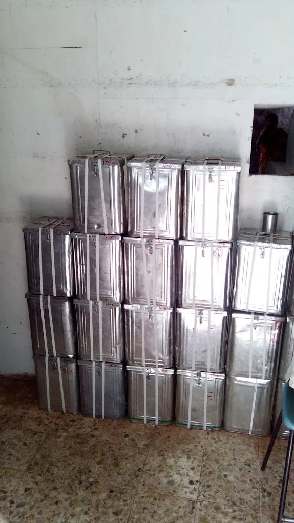 NEW SUNDER SWEETS - 4