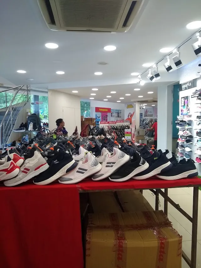 Bata Store Nagpur - 2