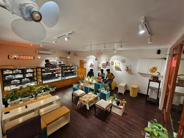 DAY ONE- THE PREMIUM CAKE BOULEVARD - 5