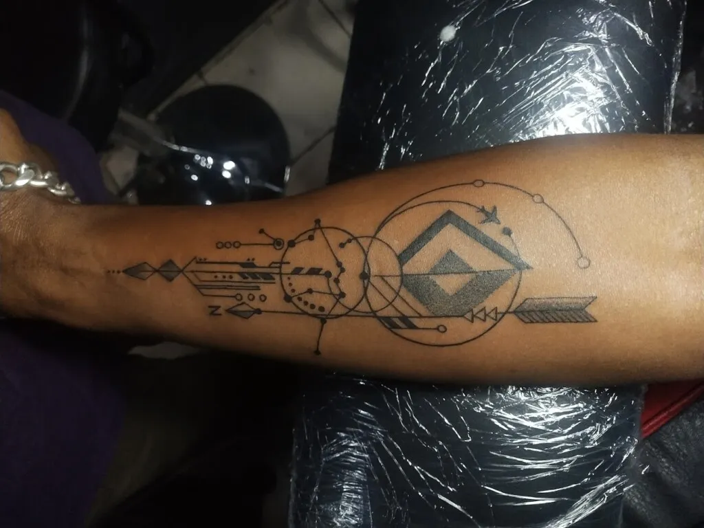 Oldman Tattoo Studio & Training School