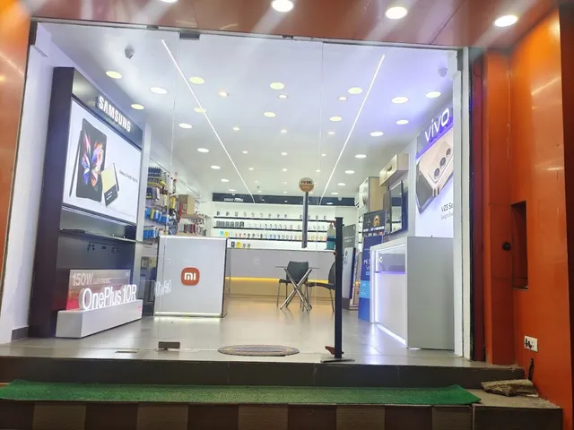 New mobile store vellayambalam - 3