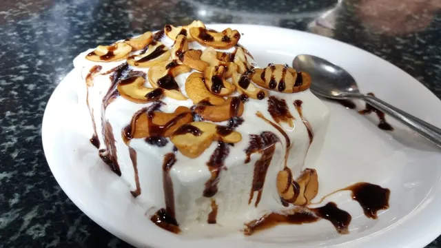 Zam Zam Restaurant - 4