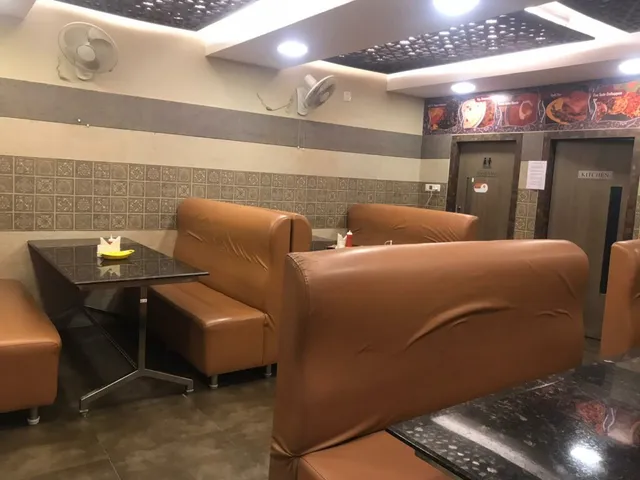 Burj Al Mandi Restaurant - 5