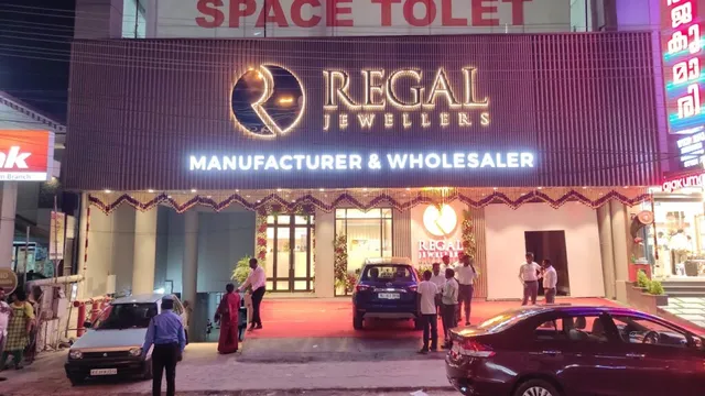 REGAL JEWELLERS TRIVANDRUM