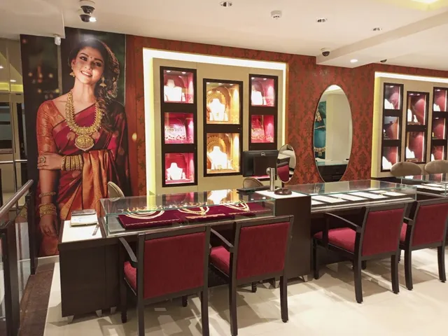 Tanishq Jewellery - Trivandrum - M G Road - 3