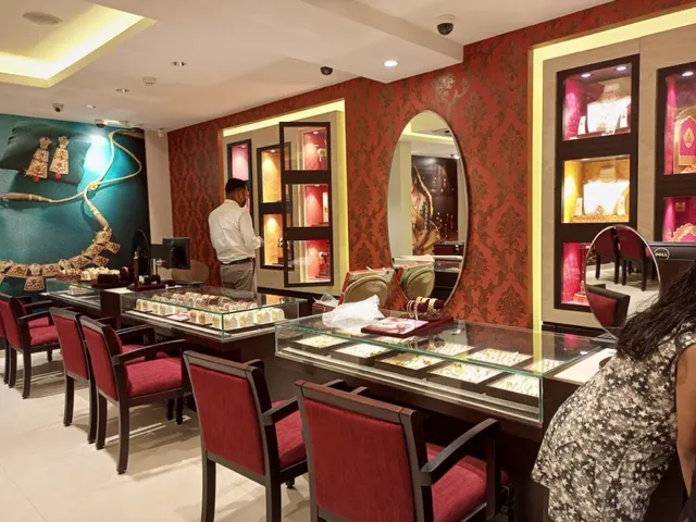 Tanishq Jewellery - Trivandrum - M G Road - 5