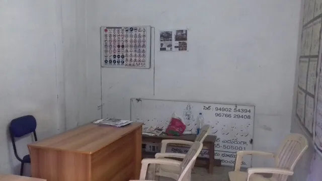 Vaishnavi Motor Driving School - 4