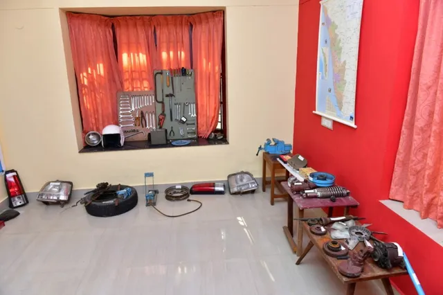 ANAMIKA DRIVING SCHOOL - 5