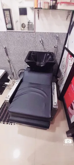 Athulya salon & Spa - 3