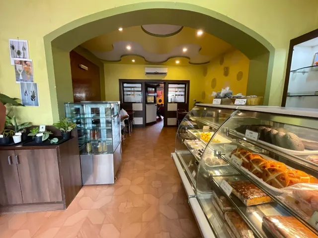 Simonia's Bakery - 3