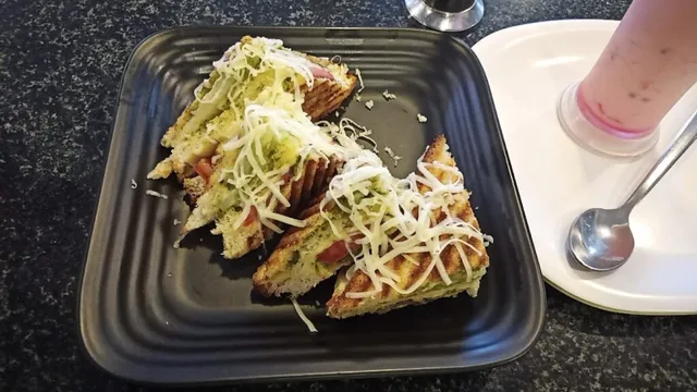 Krishna Multicuisine Veg Restaurant - 4