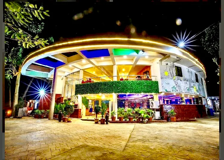 Veggie Delight Varca | Vegan food | Vegetarian restaurant