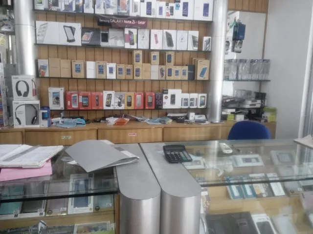 ZEE MOBILES & APPLIANCES - 4